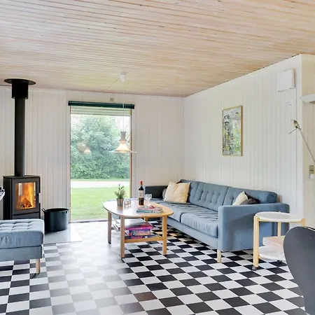 Soraya - 700m To The Fjord By Interhome